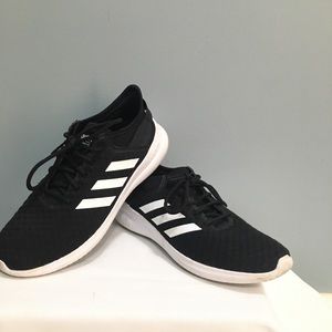 Super cute adidas cloud foams size 7